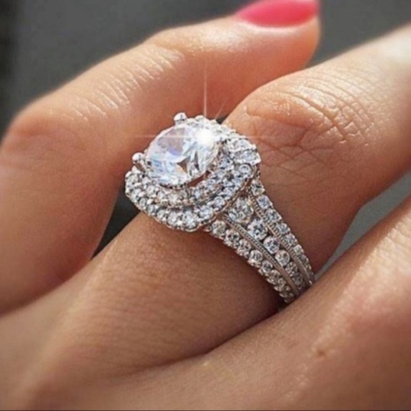 NEW💍925 STERLING SILVER DIAMOND HALO RING, CUTE RING, SHINY RING. - Picture 4 of 5